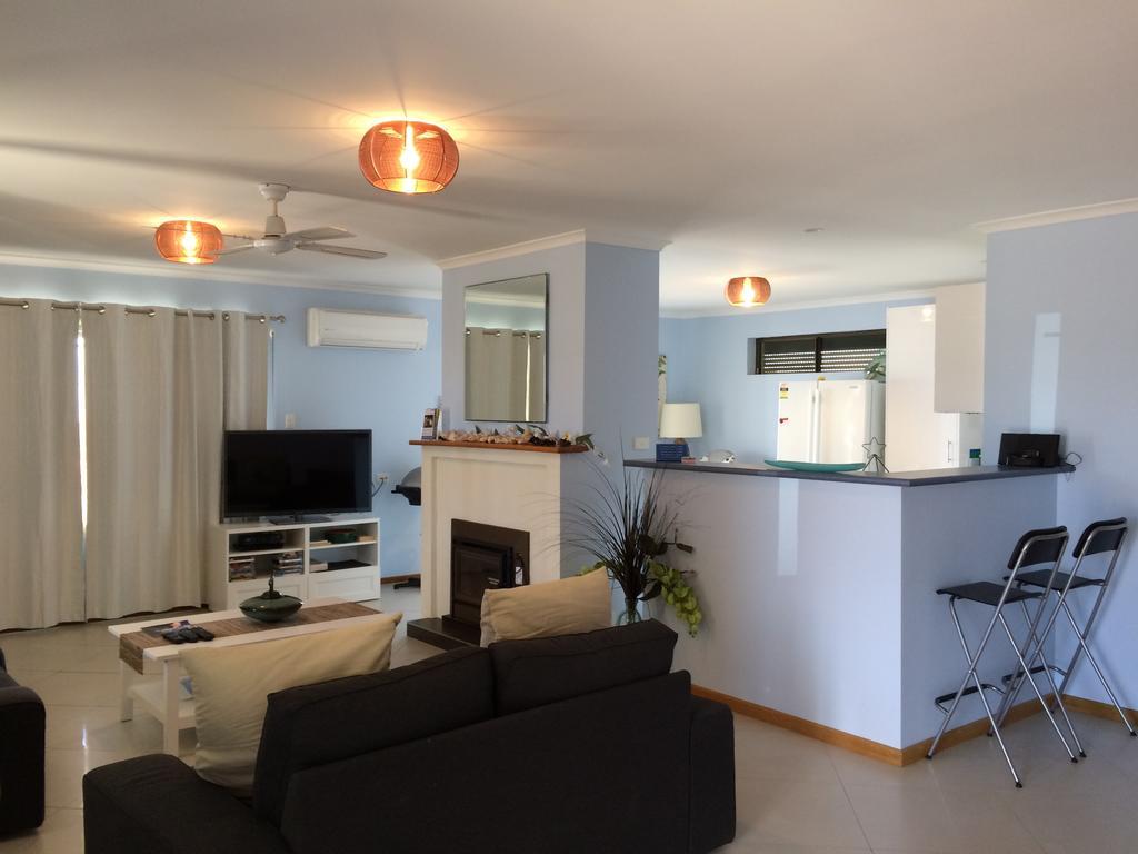 Salty Air Apartments Kingscote Kangaroo Island Exteriör bild